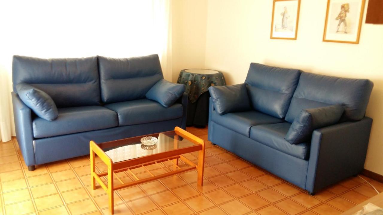 Apartamentos Turisticos Arosa Ogrove O Grove Esterno foto