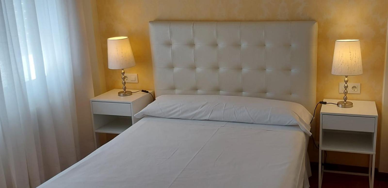 Apartamentos Turisticos Arosa Ogrove O Grove Esterno foto