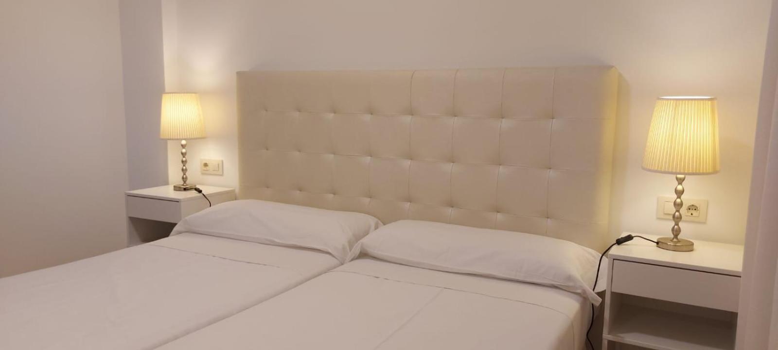 Apartamentos Turisticos Arosa Ogrove O Grove Esterno foto