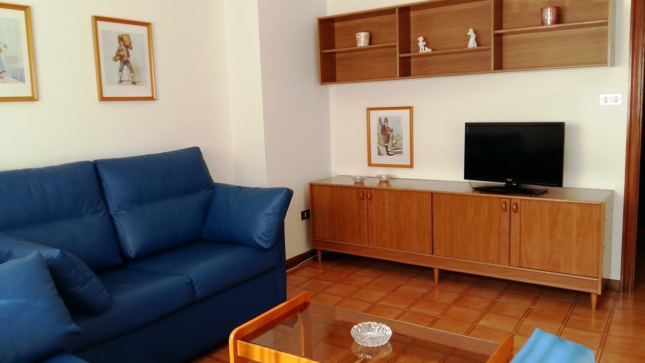 Apartamentos Turisticos Arosa Ogrove O Grove Esterno foto